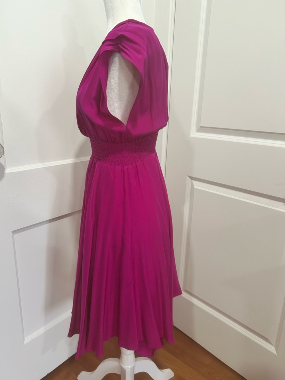 Raquelle 100% Silk Magenta Double V Party Dress USA women’s Size Medium new sexy - Picture 4 of 11